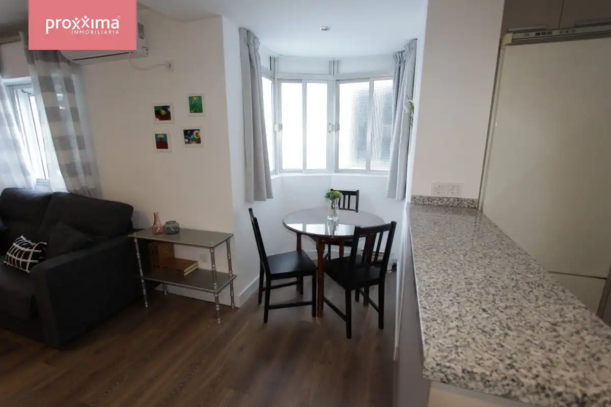 Sala de estar de Apartamento de alquiler en Sevilla con Calefacción