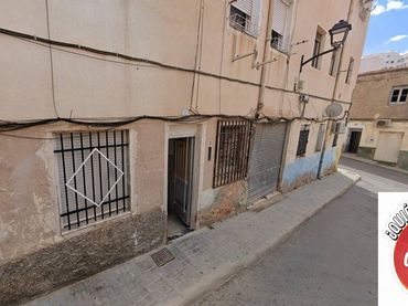 Flat for sale in Calle de los Claveles
