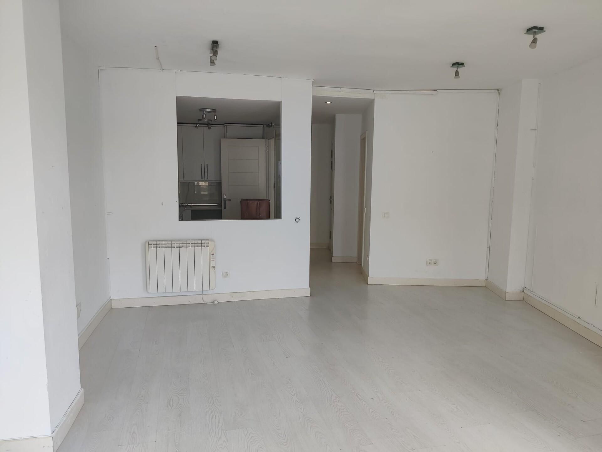 Wohnung miete in El Vellón mit Terrasse und Abstellraum