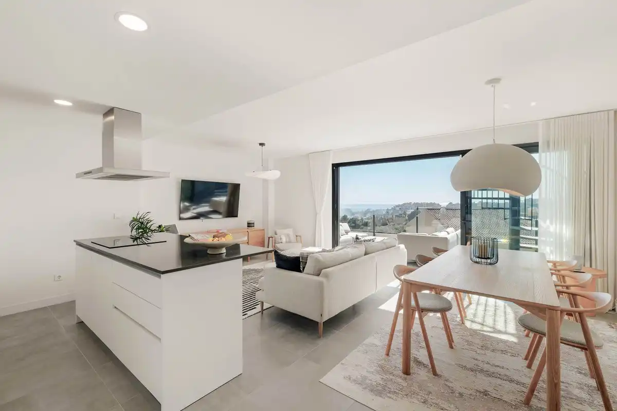 Penthouse with pool for sale in Selwo, imagen 2