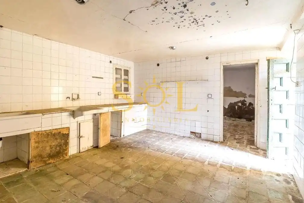 Cocina de Local en venta en Gordoncillo con Parquet