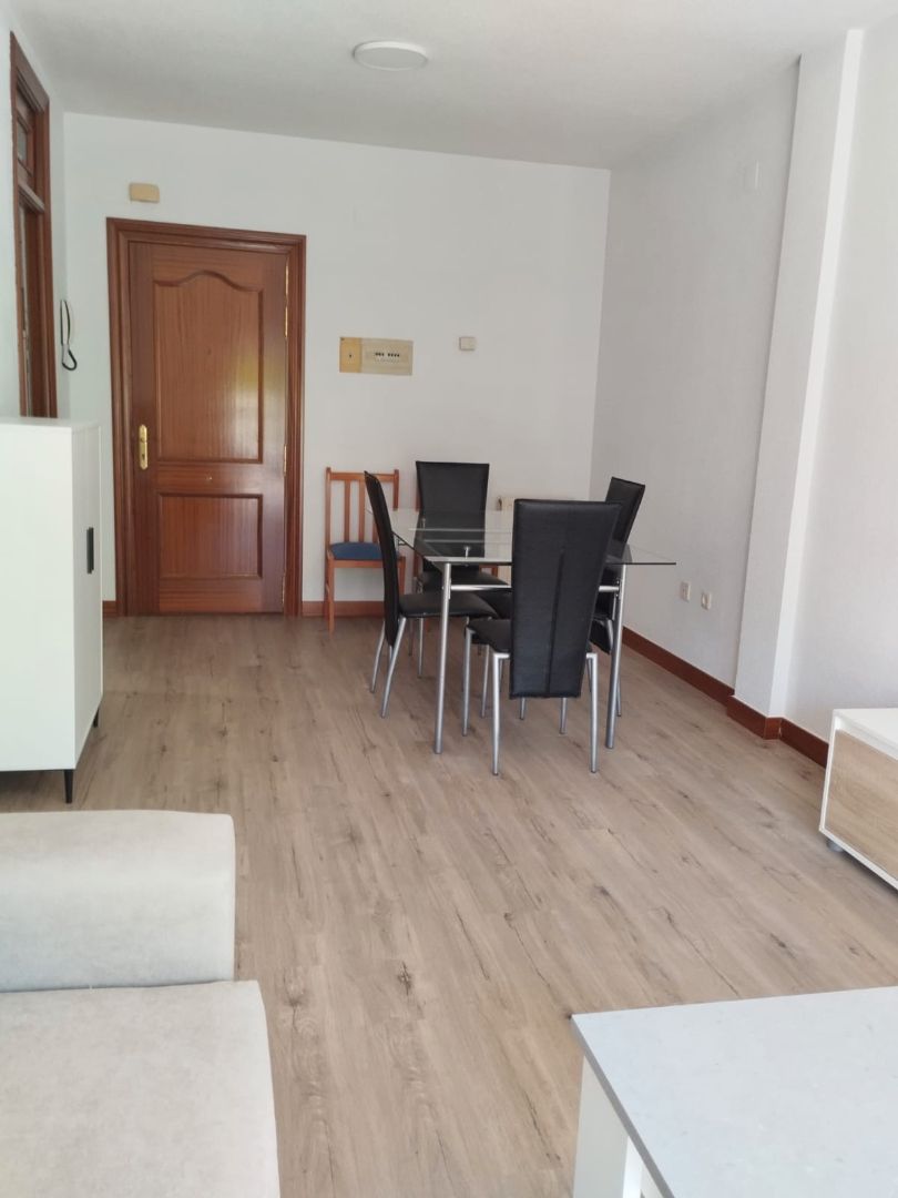 Flat to rent in Calle Francia, Nuevo Parque