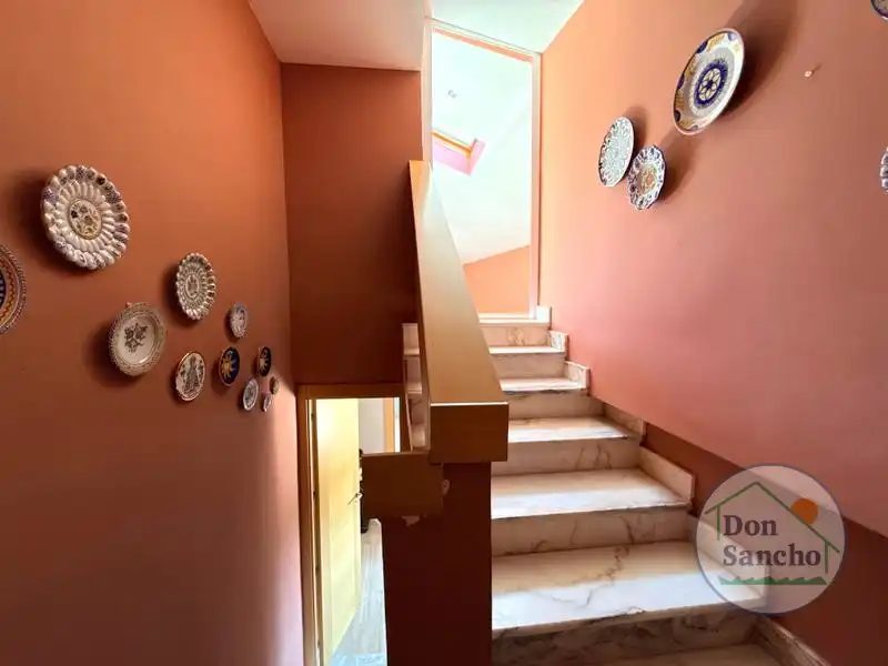 Casa adosada en venta en Santovenia de Pisuerga con Calefacción y Terraza