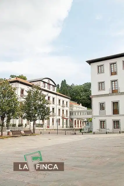 Vista exterior de Casa o chalet en venta en Oviedo  con Calefacción