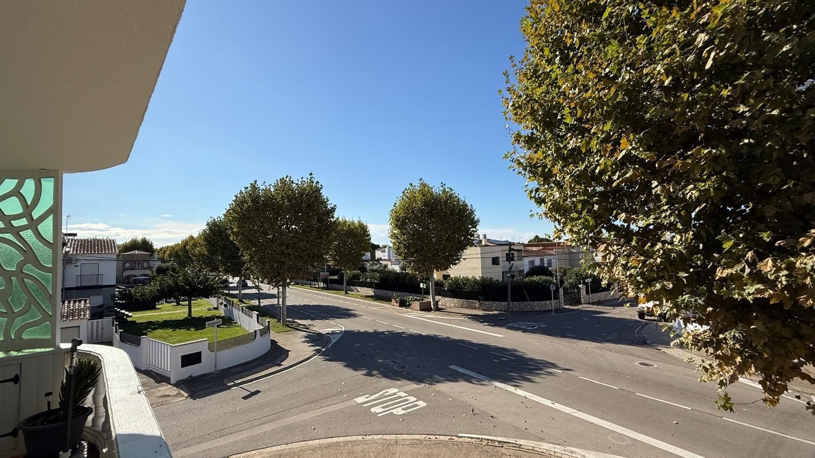 Vista exterior de Apartament en venda en Empuriabrava amb Aire condicionat, Calefacció i Terrassa