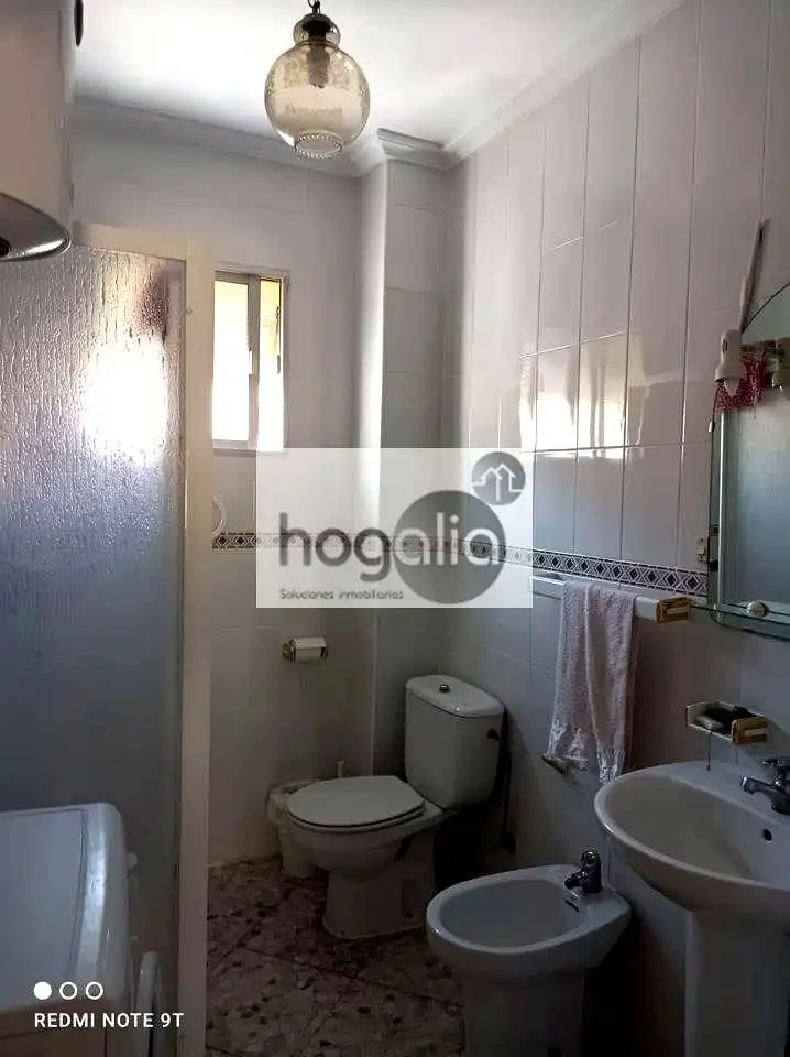 Baño de Piso de alquiler en Sevilla con Aire acondicionado y Amueblado