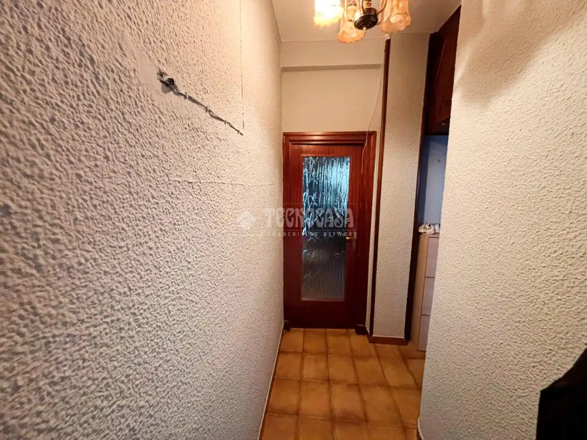 Flat for sale in Zaragoza  with Furnished and Balcony