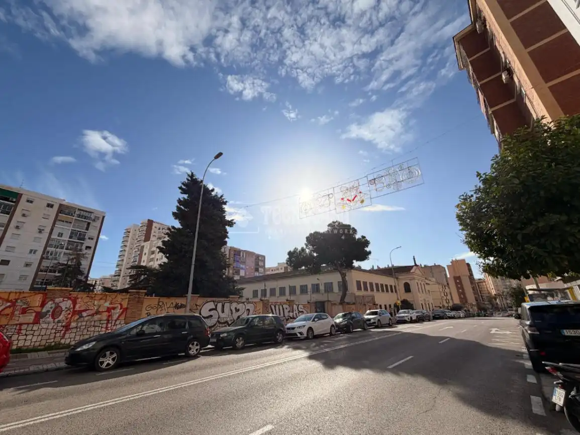 Vista exterior de Piso en venta en Málaga