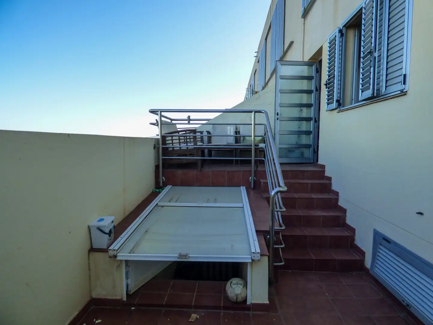 Terrassa de Casa adosada en venda en El Rosario amb Parquet, Forn i Rentadora