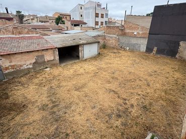 Terrenys i solars en venda a El Pinós / Pinoso