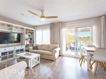 Maison avec balcon à vendre à Avenida Comte Gómez de Orbaneja .