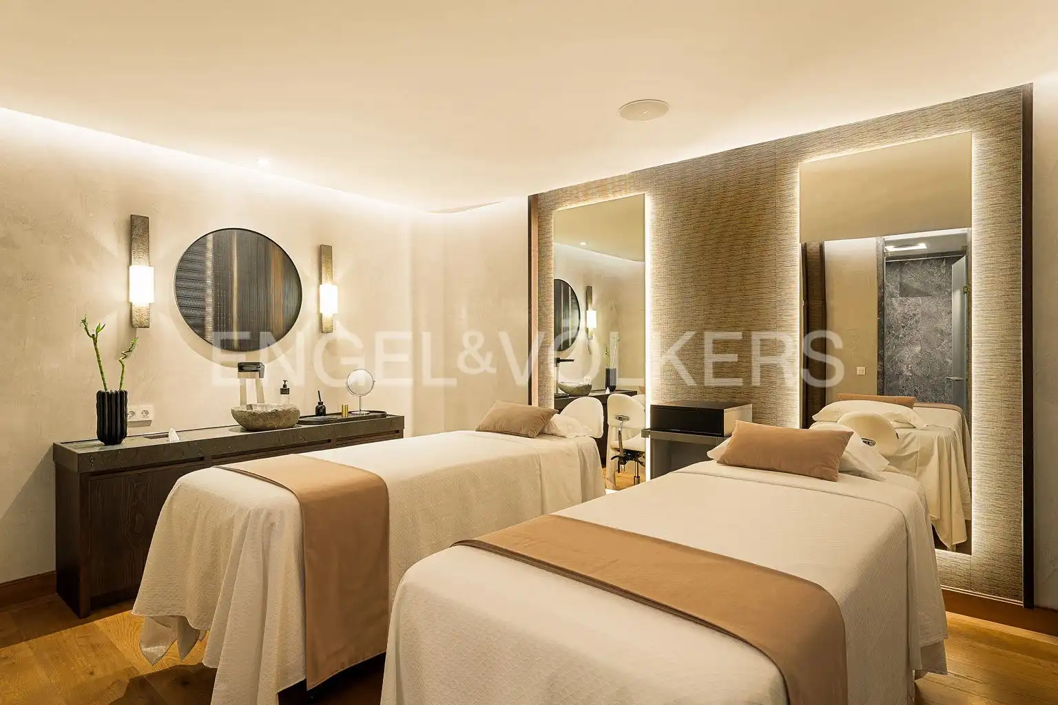 Bedroom of Houses for sale in Guía de Isora  with Air Conditioner, Terrace and Swimming Pool