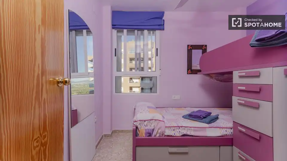 Habitació a Corinto - Almarda