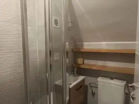 Bany de Pis per a compartir en Madrid amb Aire condicionat, Calefacció i Moblat