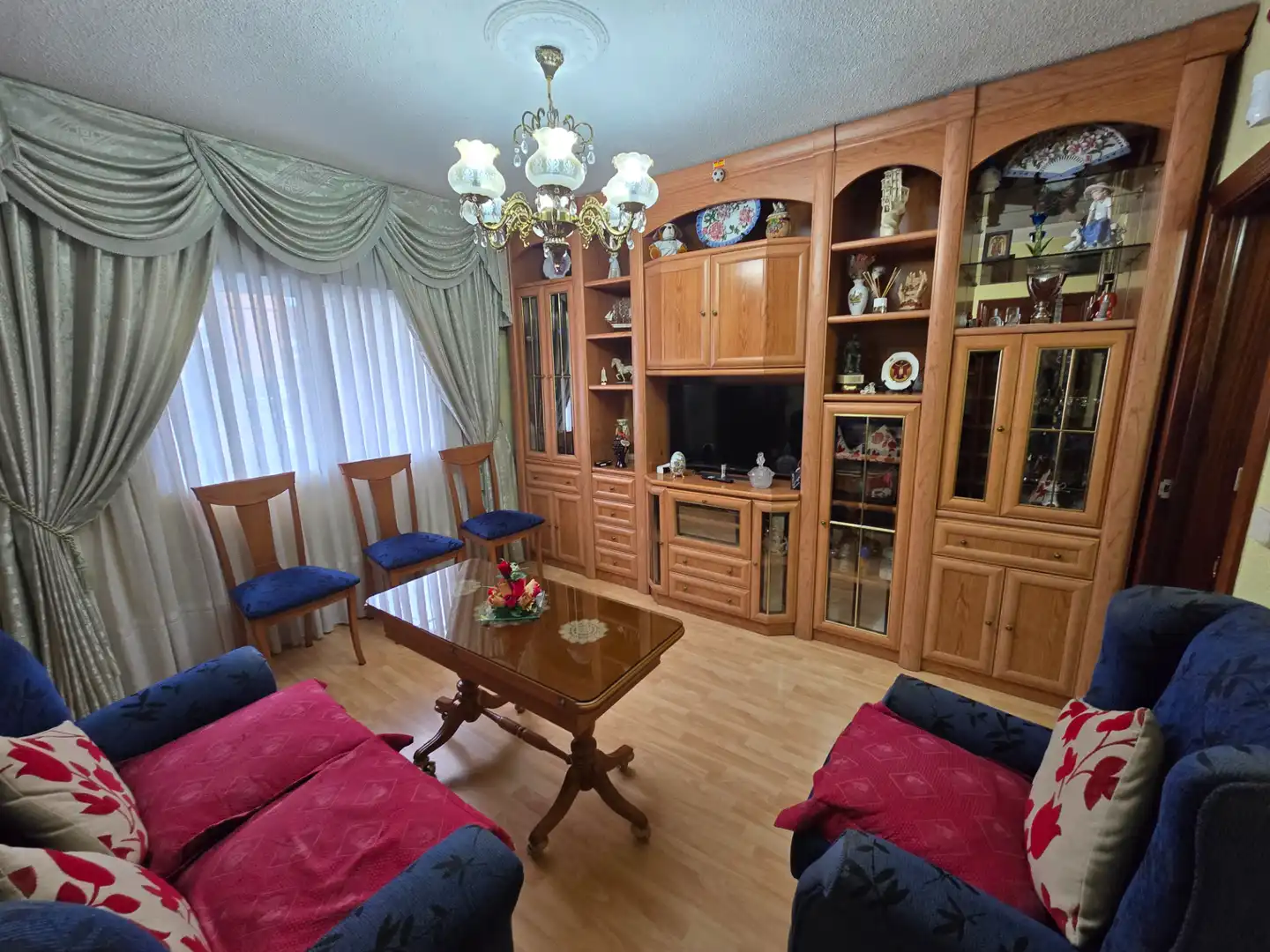 Living room of Flat for sale in Leganés  with Air Conditioner, Heating and Furnished