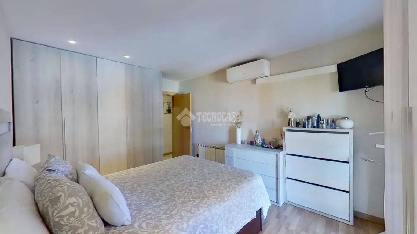 Bedroom of Flat for sale in Barberà del Vallès  with Air Conditioner, Heating and Parquet flooring