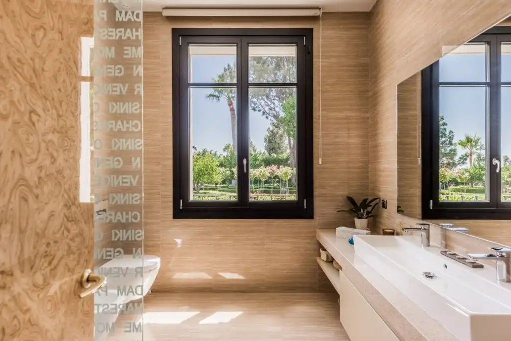 Chalet con piscina en venta en Milla de Oro, imagen 20