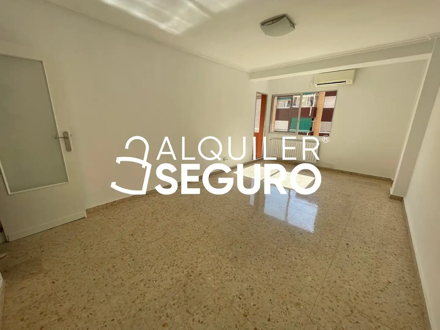 Vista exterior de Pis de lloguer en Zaragoza amb Calefacció i Terrassa