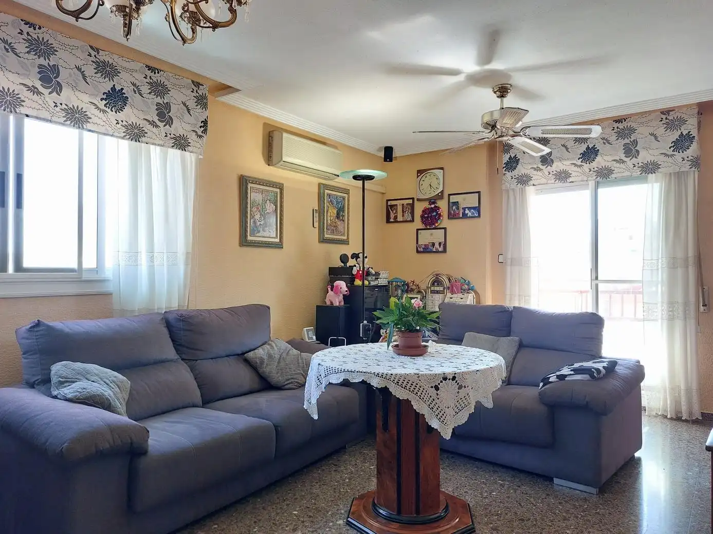 Sala de estar de Piso en venta en Elda con Aire acondicionado y Terraza
