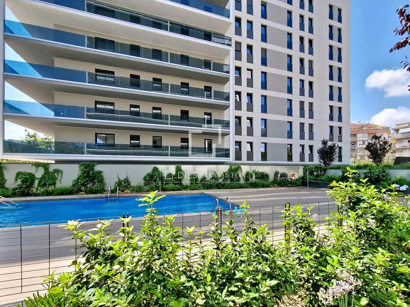 Piscina de Pis en venda en Vilanova i la Geltrú amb Aire condicionat, Calefacció i Terrassa