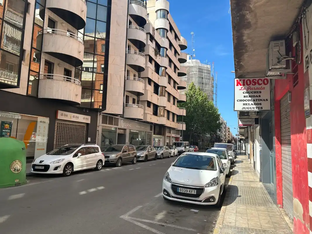 Vista exterior de Local en venta en Gandia
