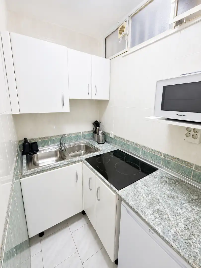 Cocina de Estudio en venta en Benalmádena con Aire acondicionado, Amueblado y Piscina comunitaria