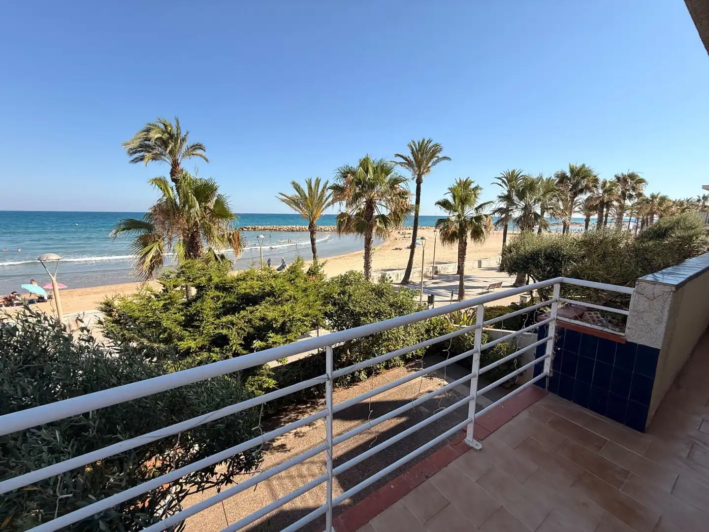 Vista exterior de Casa adosada en venta en Prat de Vilanova