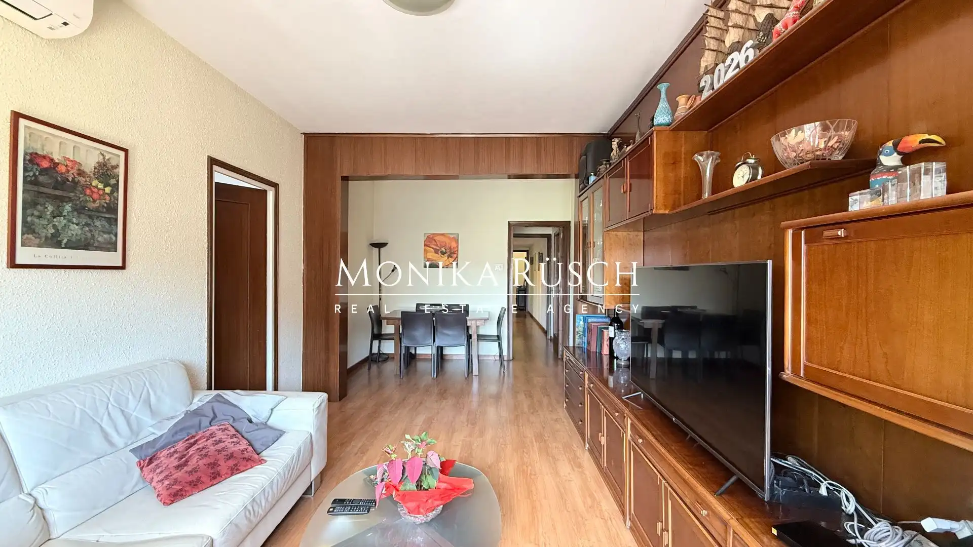 Wohnzimmer von Wohnung zum Verkauf in Barcelona mit Klimaanlage, Heizung und Terrasse