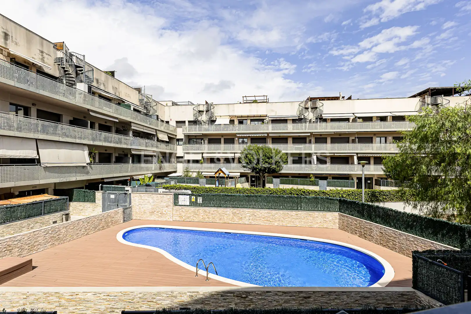 Swimming pool of Flat for sale in El Vendrell  with Air Conditioner, Heating and Private garden