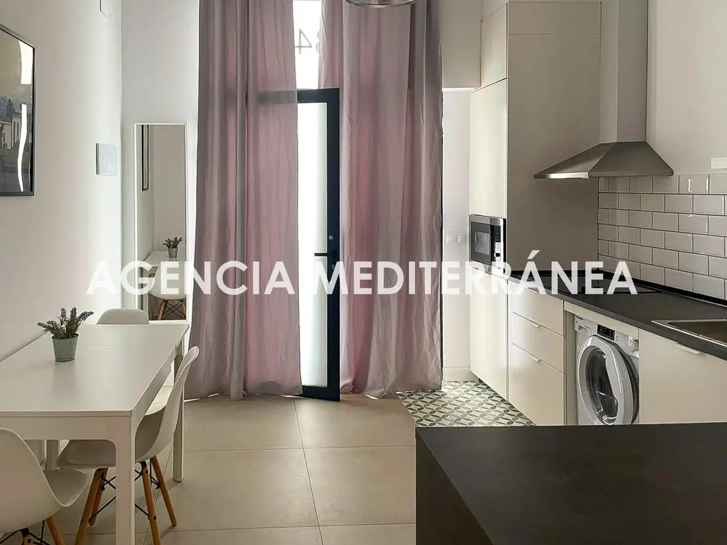 Piano terra in vendita a L'Eixample, imagen 3