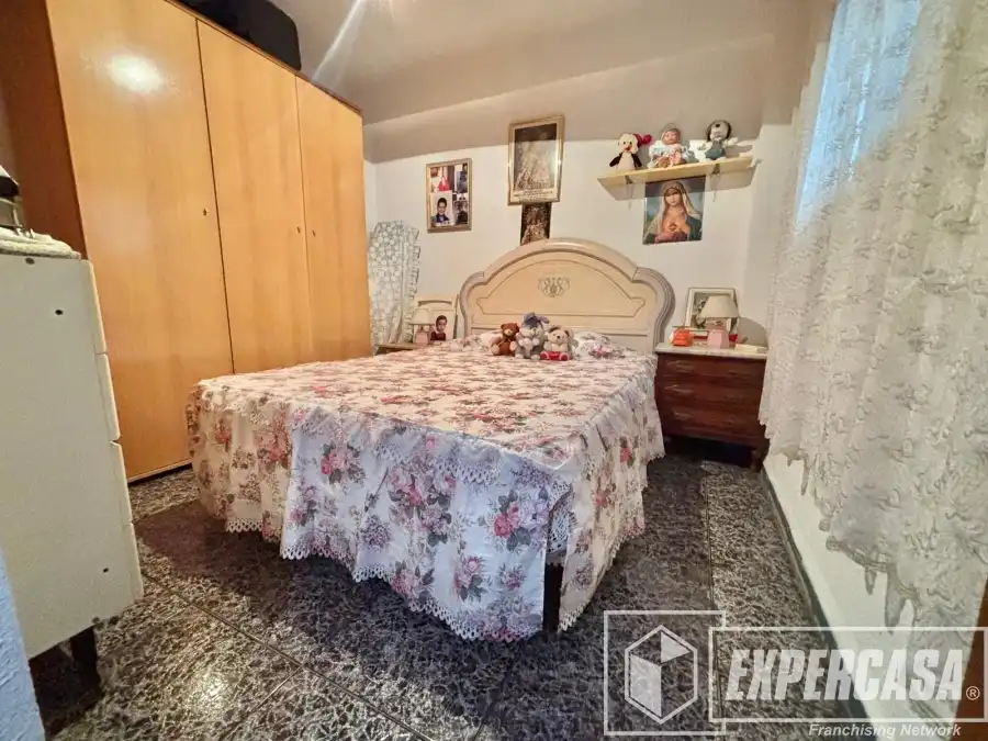 Dormitori de Pis en venda en Valencia amb Terrassa i Moblat