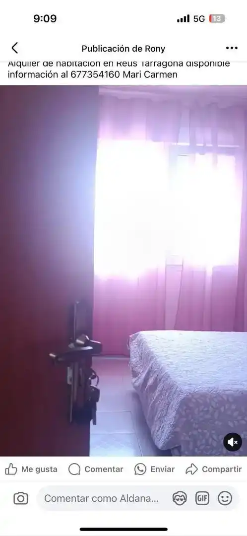Dormitori de Casa adosada per a compartir en Reus amb Jardí privat, Traster i Moblat