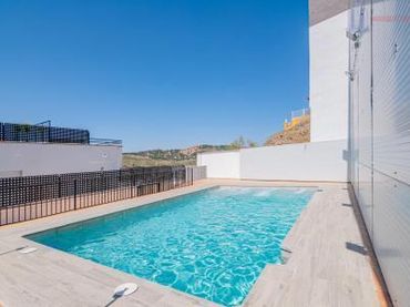 Pis amb piscina en venda a VIEJO DE GUEJAR 37