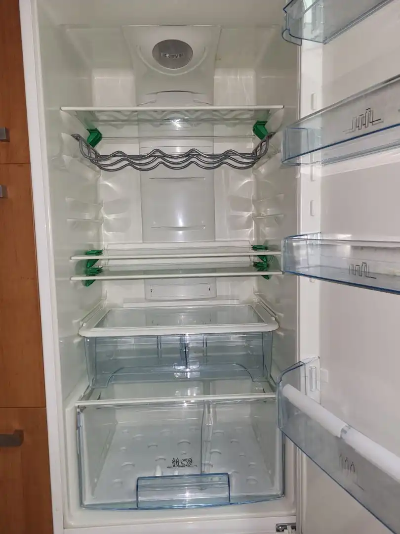 Cuina de Pis de lloguer en Málaga amb Aire condicionat, Terrassa i Piscina