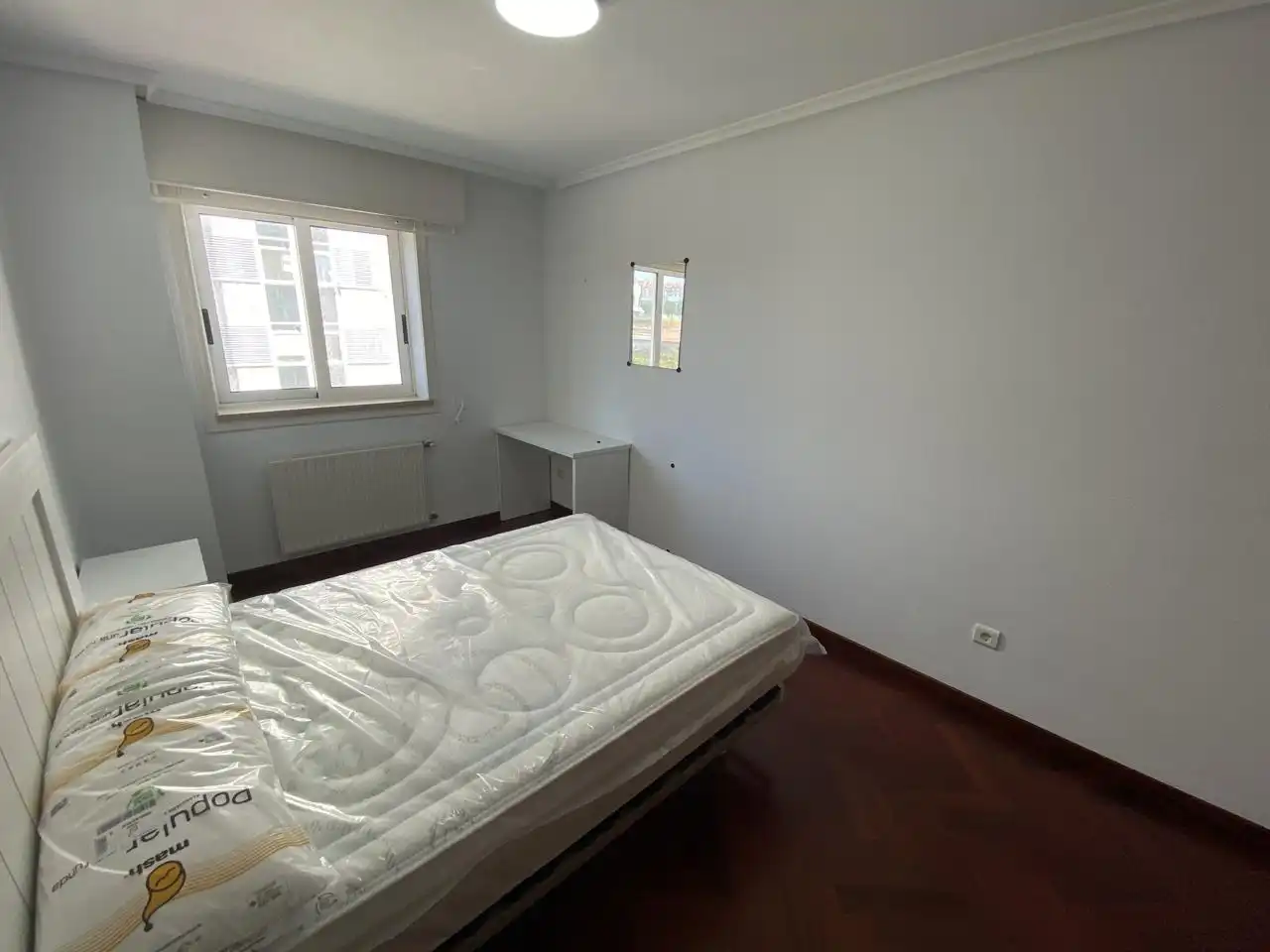 Habitación de Piso de alquiler en A Coruña Capital  con Calefacción y Amueblado