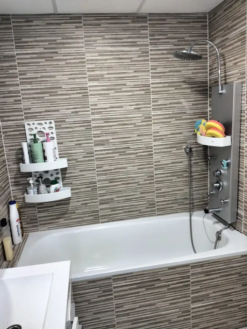 Bany de Apartament en venda en Benalmádena amb Piscina comunitària