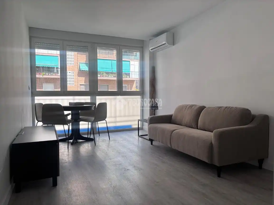 Living room of Flat for sale in Madrid