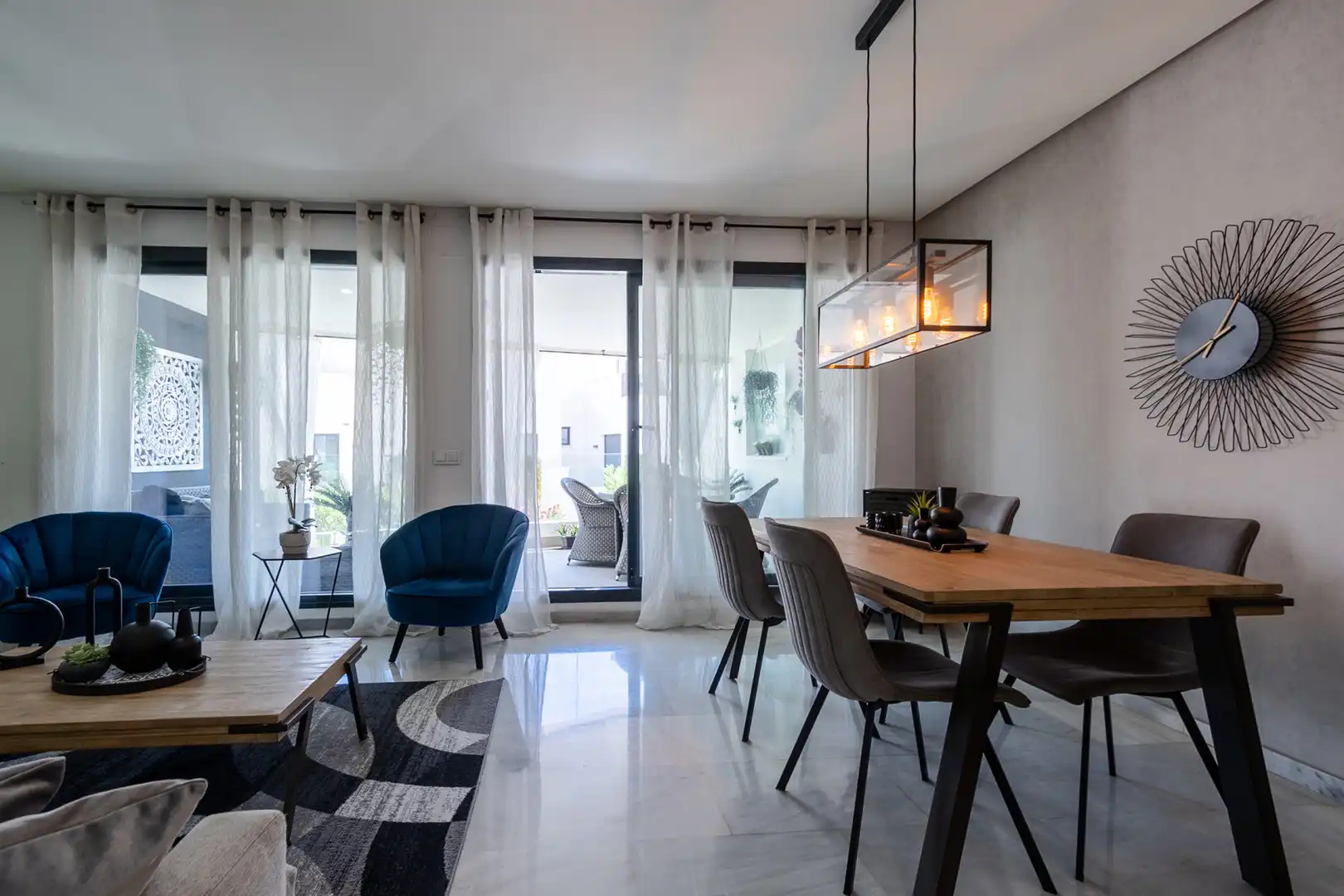 Comedor de Apartamento de alquiler en Marbella con Aire acondicionado, Terraza y Trastero