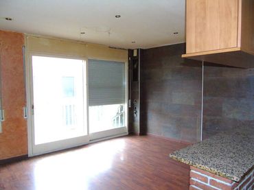 Piso con balcón en venta en Manlleu