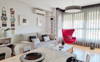 Living room of Flat for sale in  Valencia Capital  with Air Conditioner