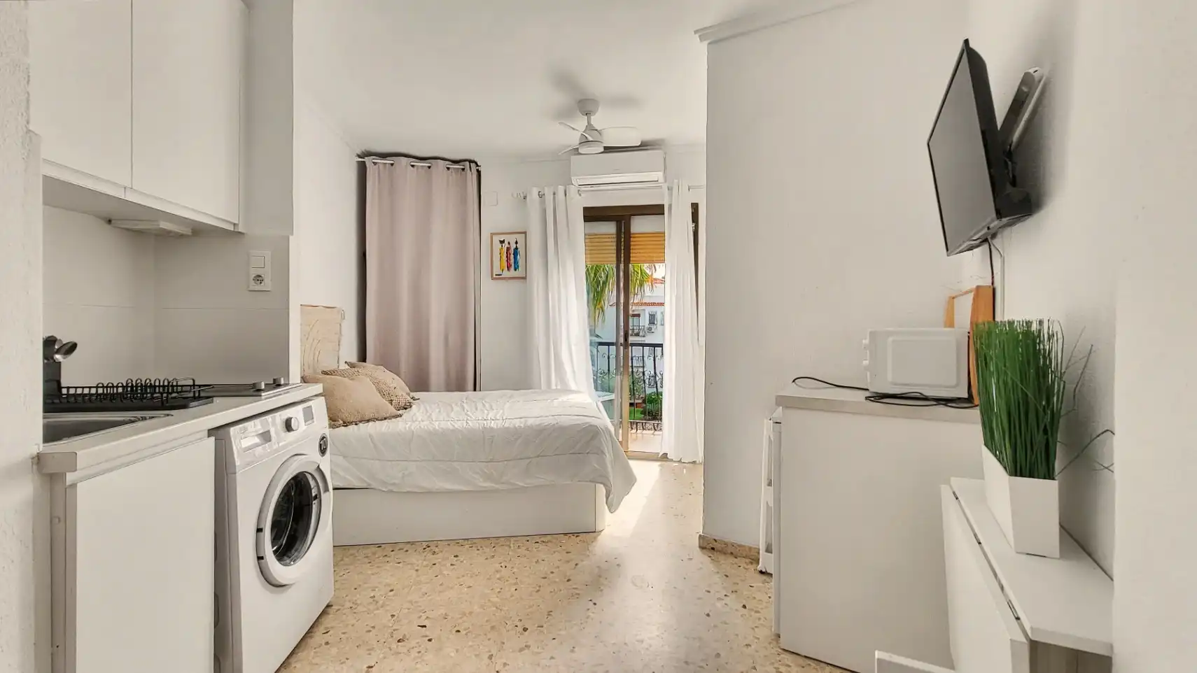 Habitación de Estudio en venta en Dénia con Aire acondicionado, Calefacción y Jardín privado