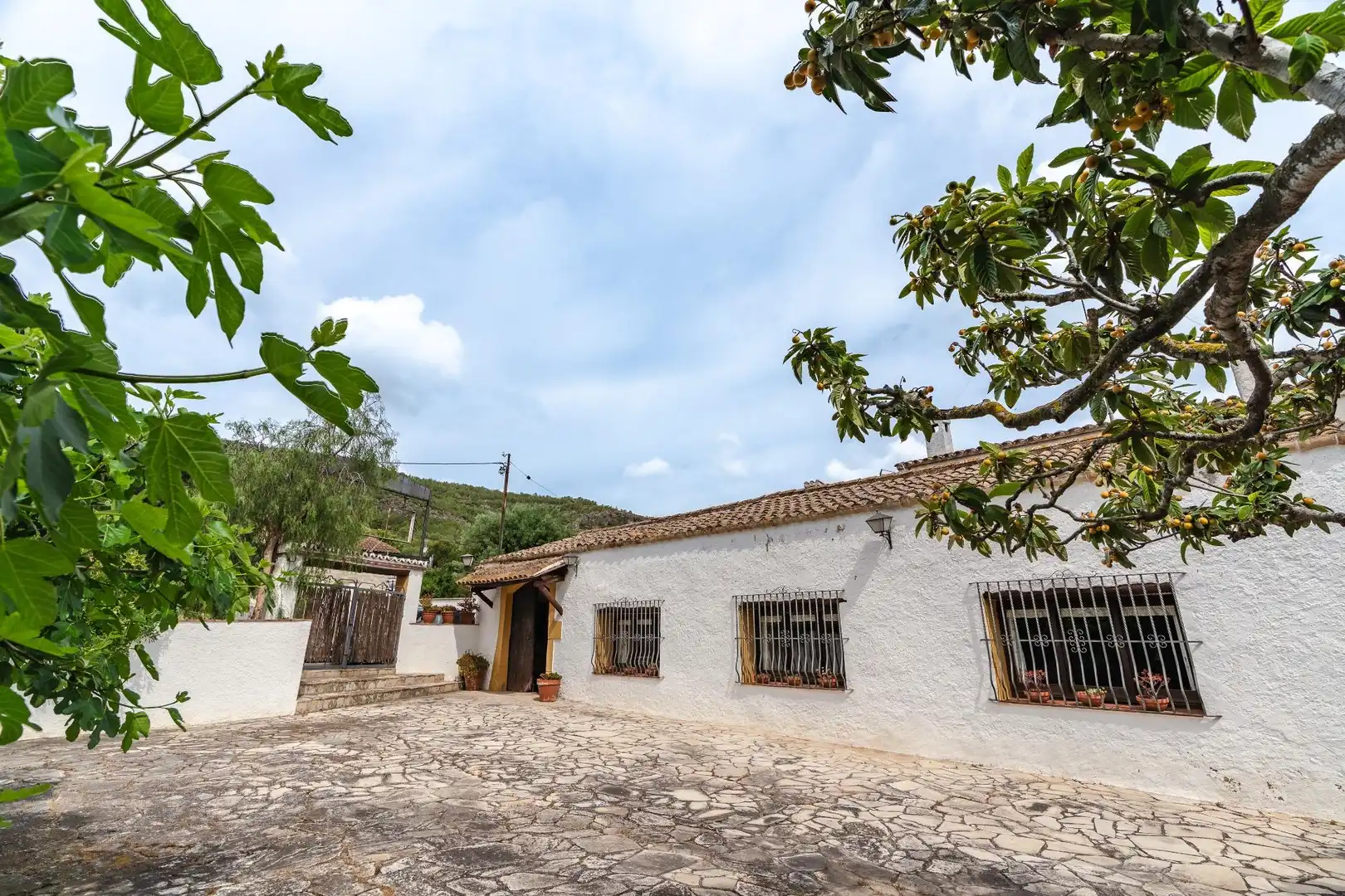 Vista exterior de Casa o xalet en venda en Vespella de Gaià amb Calefacció, Terrassa i Balcó
