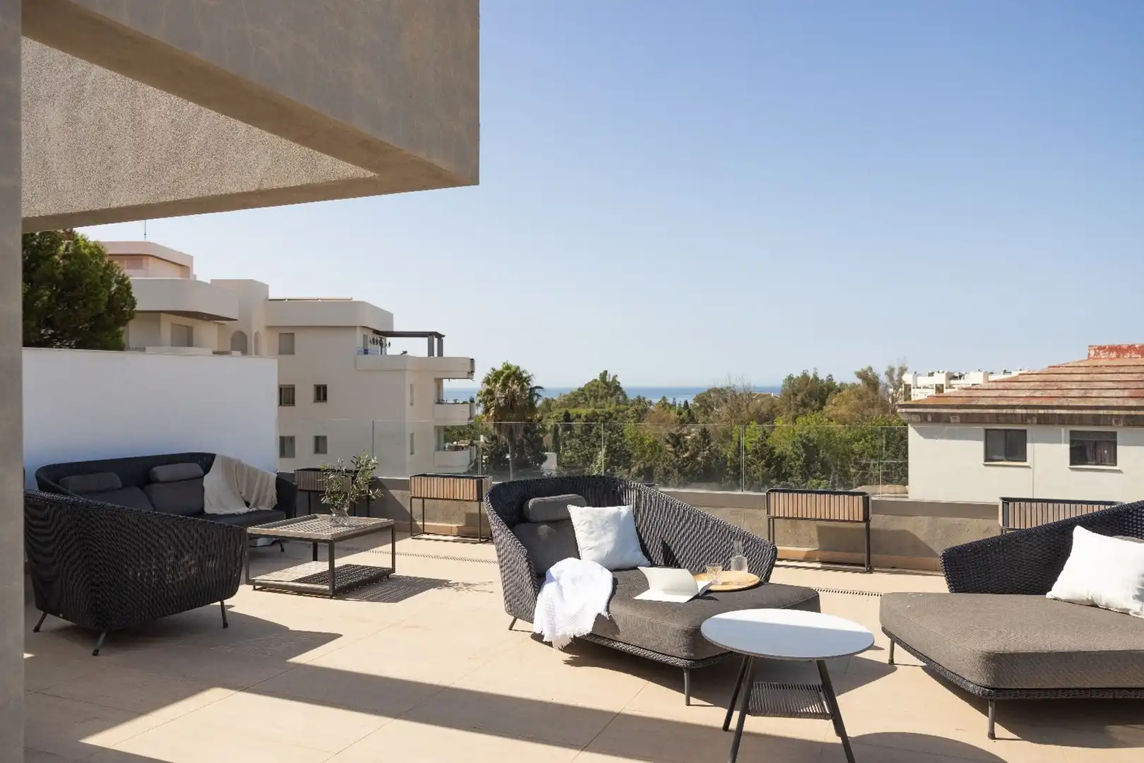 Àtic amb piscina en venda a Nueva Andalucía, imagen 2