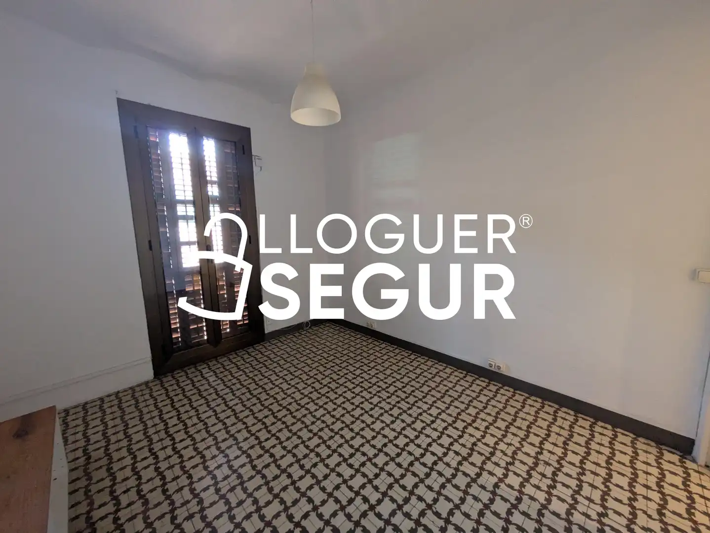 Piso de alquiler en Violant d'Hongria, Sants