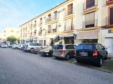 Local commercial à vendre à Coria del Río