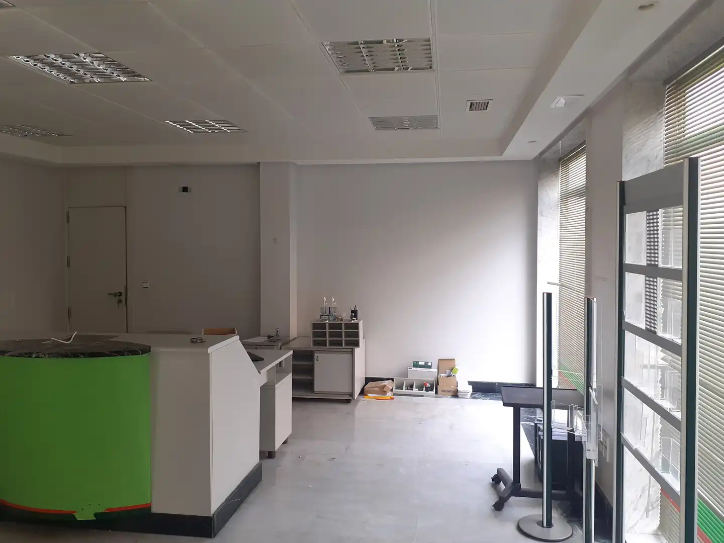 Local comercial en venta en Calle Imagen 2, imagen 2