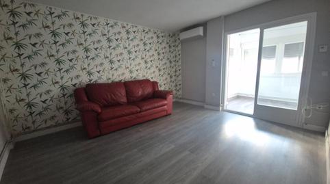 Photo 3 of Flat to rent in Calle Malagón, 30, PAU 2-600, Puertollano