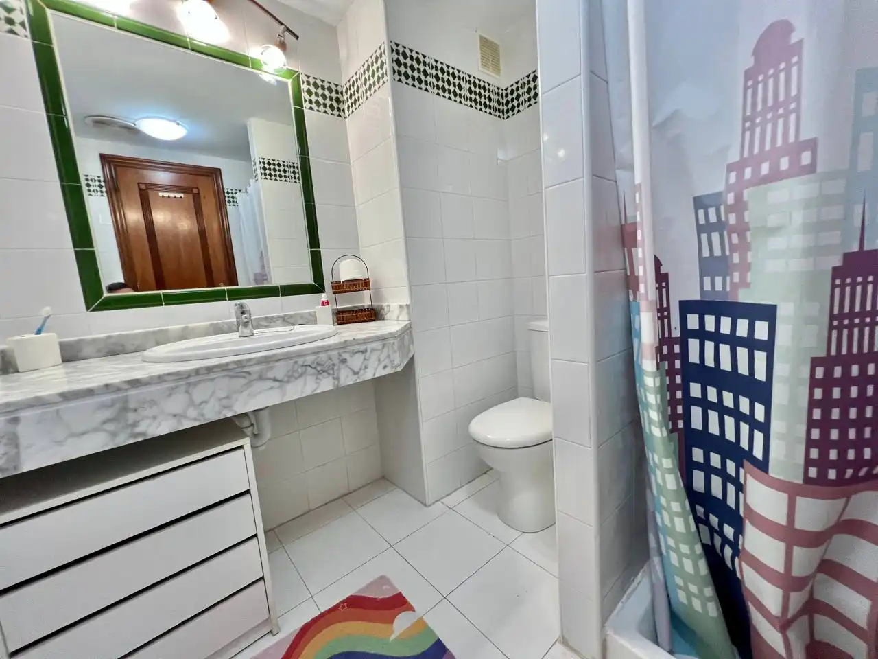 Bathroom of Apartments for rent in Torrevieja  with Terrace, Swimming Pool and Furnished