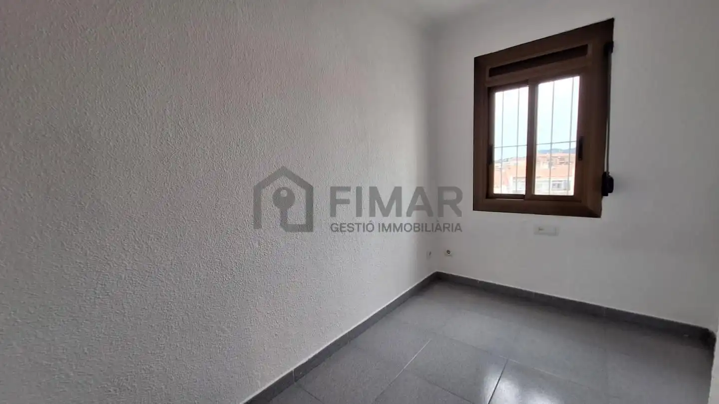 Schlafzimmer von Wohnung zum Verkauf in Mataró mit Klimaanlage und Terrasse