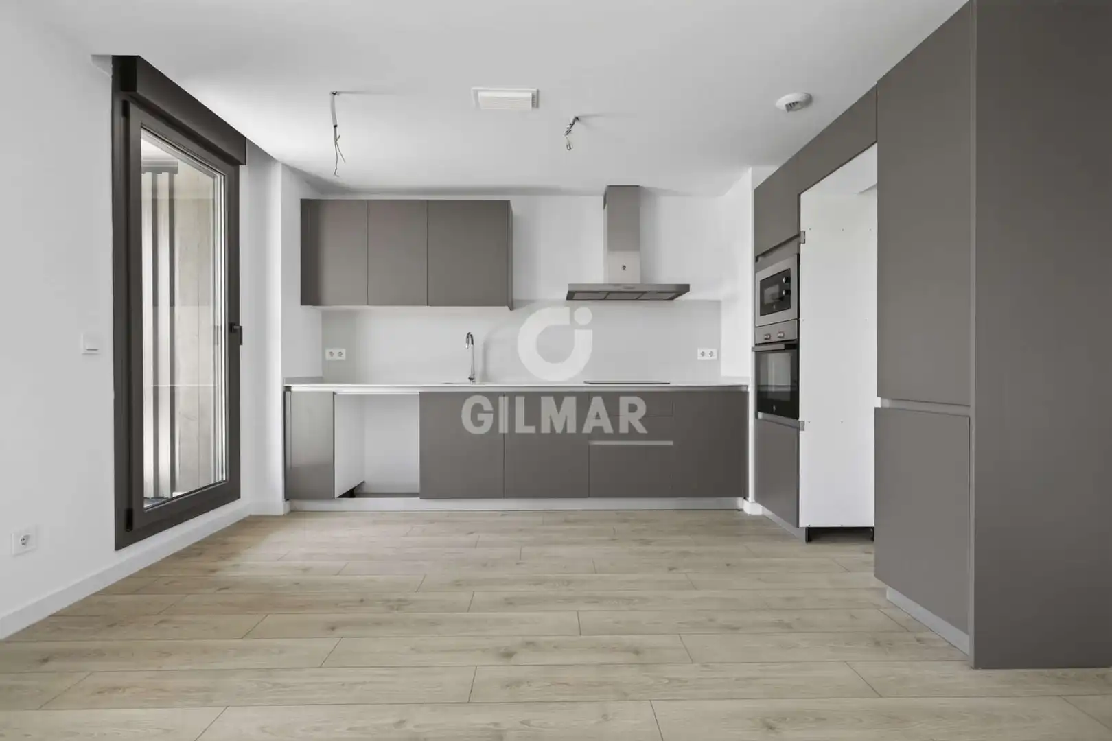 Kitchen of Ground floor for sale in Tomares  with Heating, Private garden and Storage room